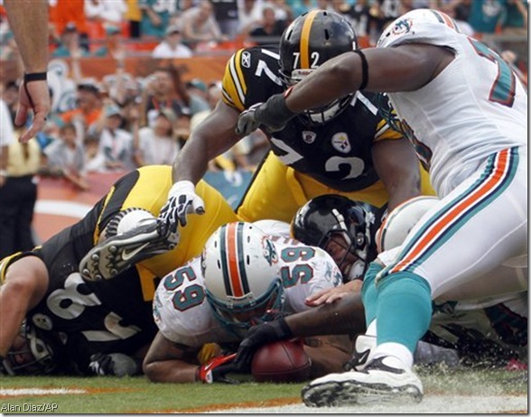 Apparently, the Dolphins didn't recover this fumble