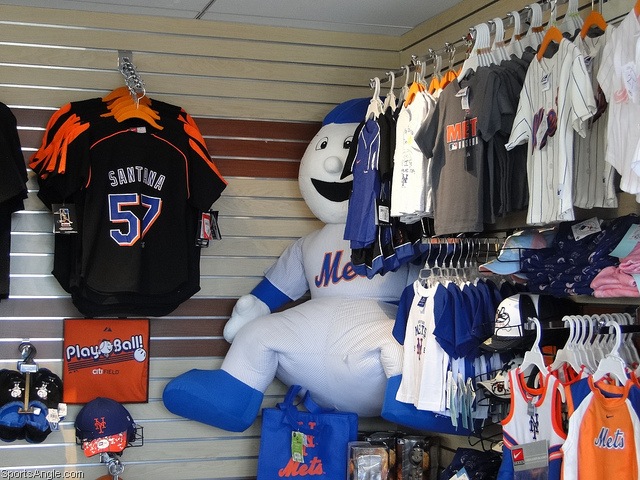 Look closer: Images from Mets Kids Shop, disastrous doubleheader –  SportsAngle